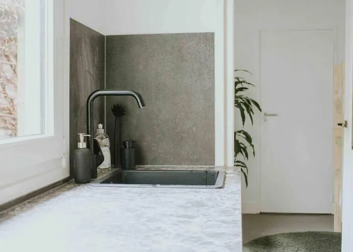 4p Boetiek Met Tuin Bij Fontys En Klooster 提耳堡