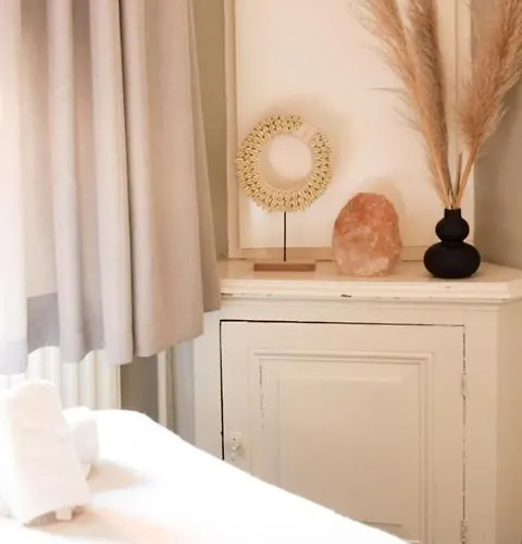 4p Boetiek Met Tuin Bij Fontys En Klooster