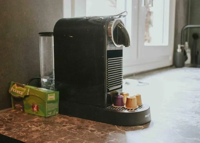 4p Boetiek Met Tuin Bij Fontys En Klooster *