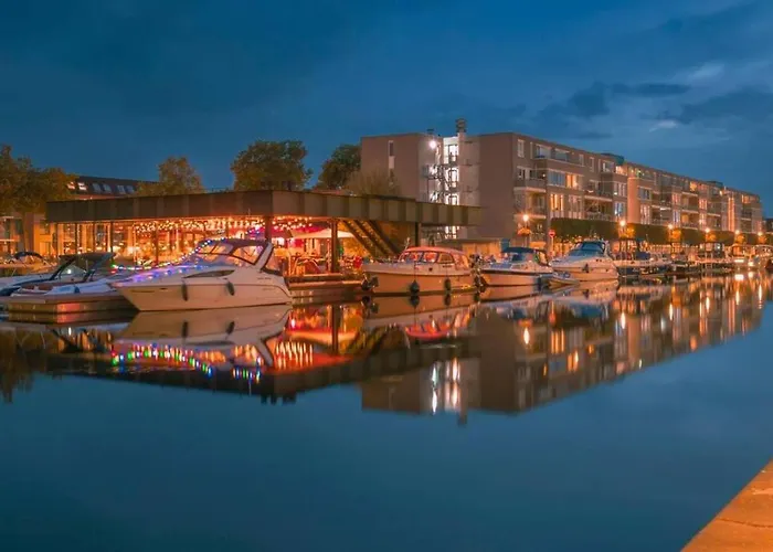 4p Boetiek Met Tuin Bij Fontys En Klooster Διαμέρισμα